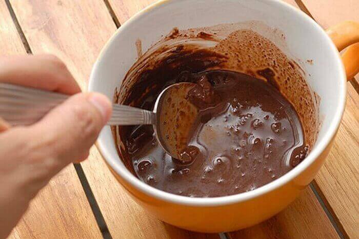 какао для пом'якшення зморшок на лобі