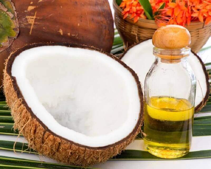 кокосова олія для освітлення волосся