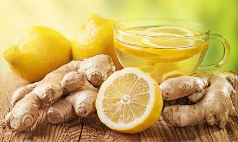 чай з лимоном та імбирем для очищення печінки