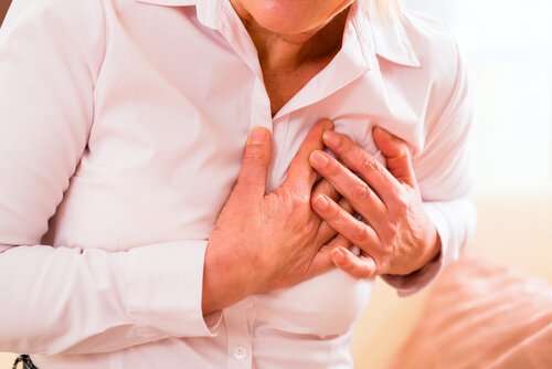 що викликає серцевий напад у жінок