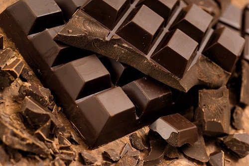 шоколад не можна їсти на ніч