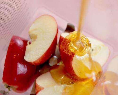 яблуко та мед проти обвислих повік