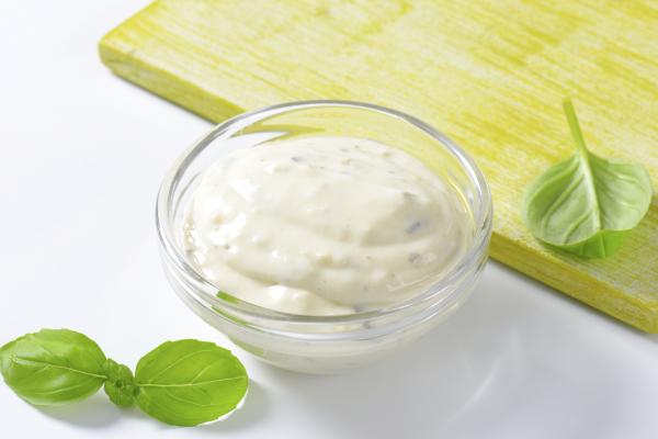 Смачний домашній часниковий соус