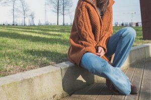 Чому джинси-кльош знову у моді?