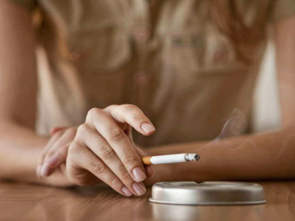 старієте швидше через куріння