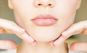 Вправи та натуральні засоби від другого підборіддя