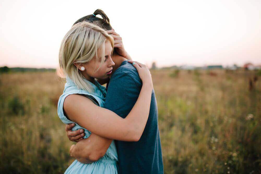 як відпустити людину легко