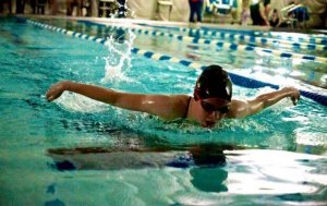 Переваги плавання для тренування всього тіла
