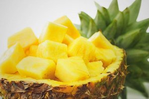 Прості, ефективні та натуральні засоби з ананасом