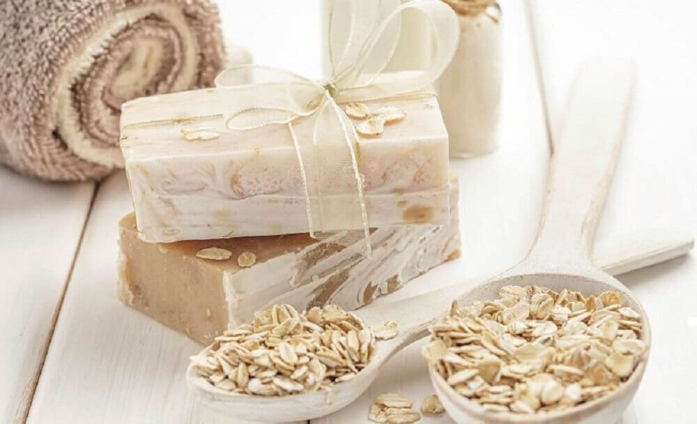 натуральне мило з вівсянкою