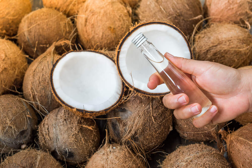 кокосова олія, щоб зменшити розтяжки