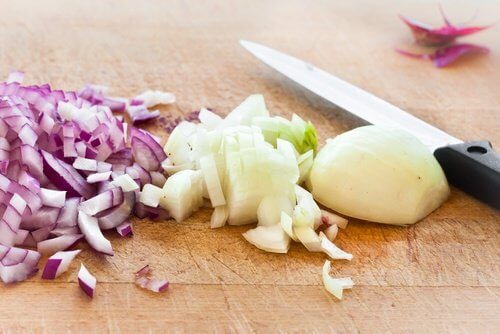 продукти для зменшення запалення: цибуля