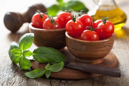 як вживати томати у складі різних страв