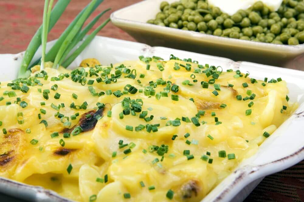 Рецепт картоплі під смачним соусом альфредо
