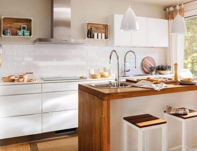 декорувати кухню - світлі тони для стін