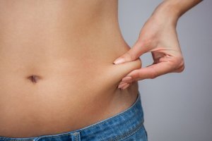 5 порад, як спалити жир на животі, змінивши свої звички