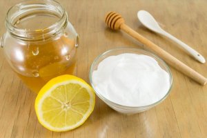 Засіб з харчової соди та меду, щоб покращити здоров'я