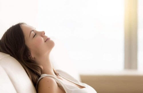 контролювати емоції