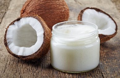 кокосова олія для покращення здоров'я ротової порожнини