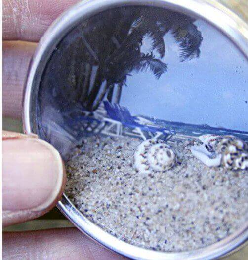 банки з фотографіями