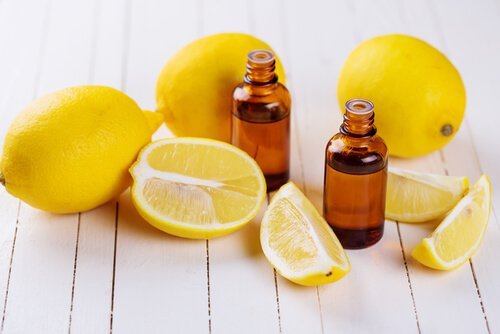 лимон усуває поганий запах з рушників