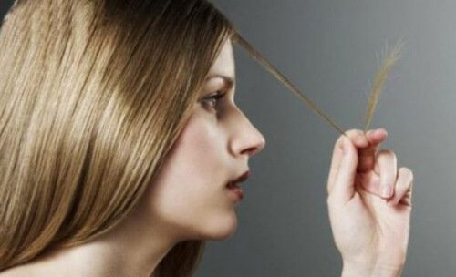 уникайте прямих зачісок, щоб не мити волосся щодня