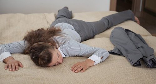 5 нічних звичок, щоб почуватися менш втомленими