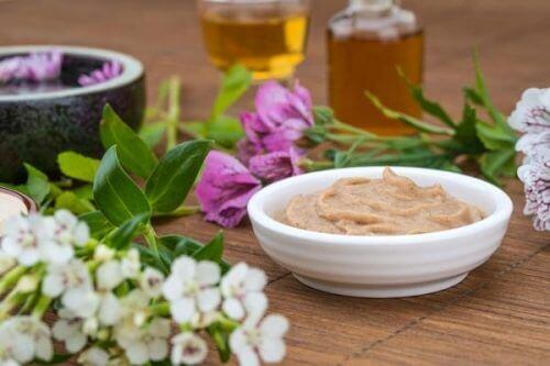 мед і пивні дріжджі для росту волосся