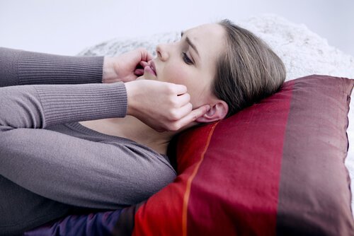 закладеність вух