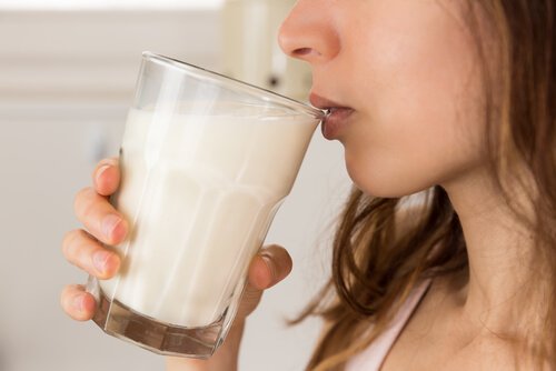 вівсяне молоко знижує холестерин
