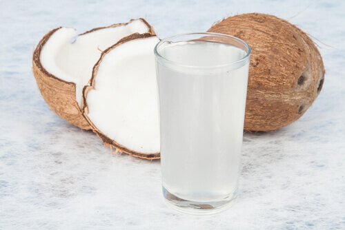 переваги кокосової води для настрою