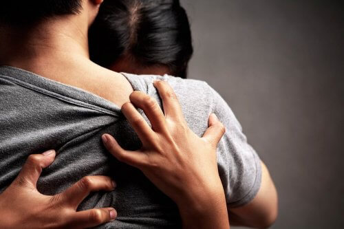 емоційна залежність єдиної дочки від батьків