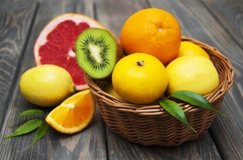 цитрусові фрукти для профілактики катаракти