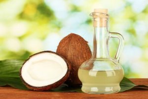 Чому корисна зубна паста з кокосовою олією