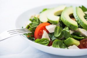 8 порад, як почати їсти більше овочів