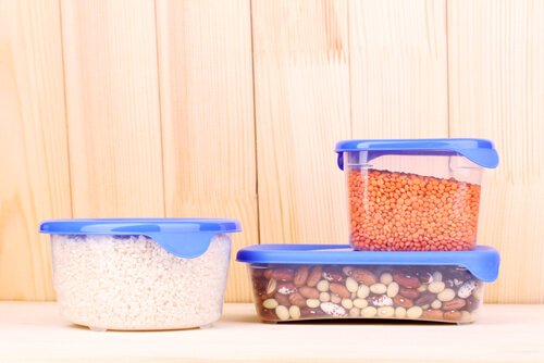 токсичні предмети з пластику