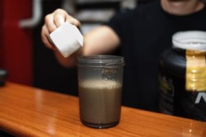 Білкові коктейлі: чому вони корисні?