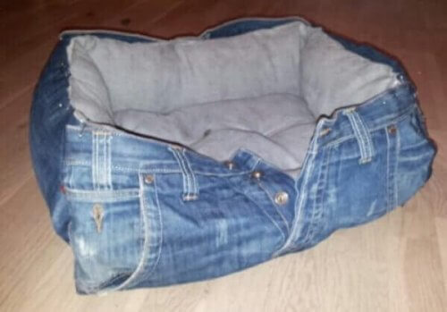 ліжка для тварин із джинсів