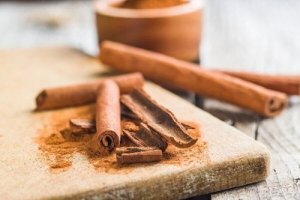 Неймовірні переваги кориці для рослин