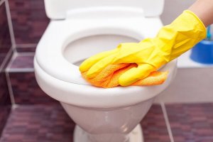 Як використовувати харчову соду для очищення унітазу