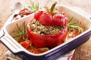 Фарширований перець з кіноа: вишукані рецепти