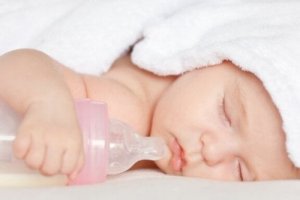 Чи можуть пляшечки та соски зашкодити дитині?