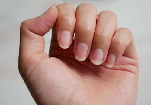 Натуральні засоби для ламких нігтів