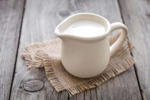 Переваги та небезпеки споживання молока