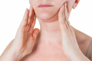 Вправи, які допоможуть позбутися подвійного підборіддя