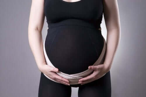 Переваги використання бандажа під час вагітності
