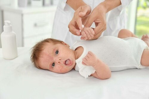 яким має бути догляд за шкірою новонародженої дитини