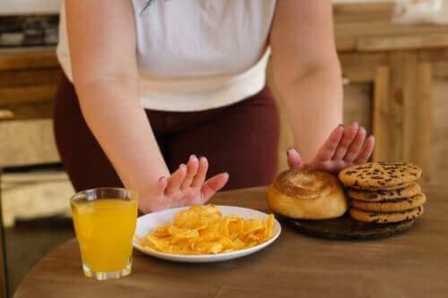 Яких продуктів варто уникати, щоб збалансувати рівень глюкози